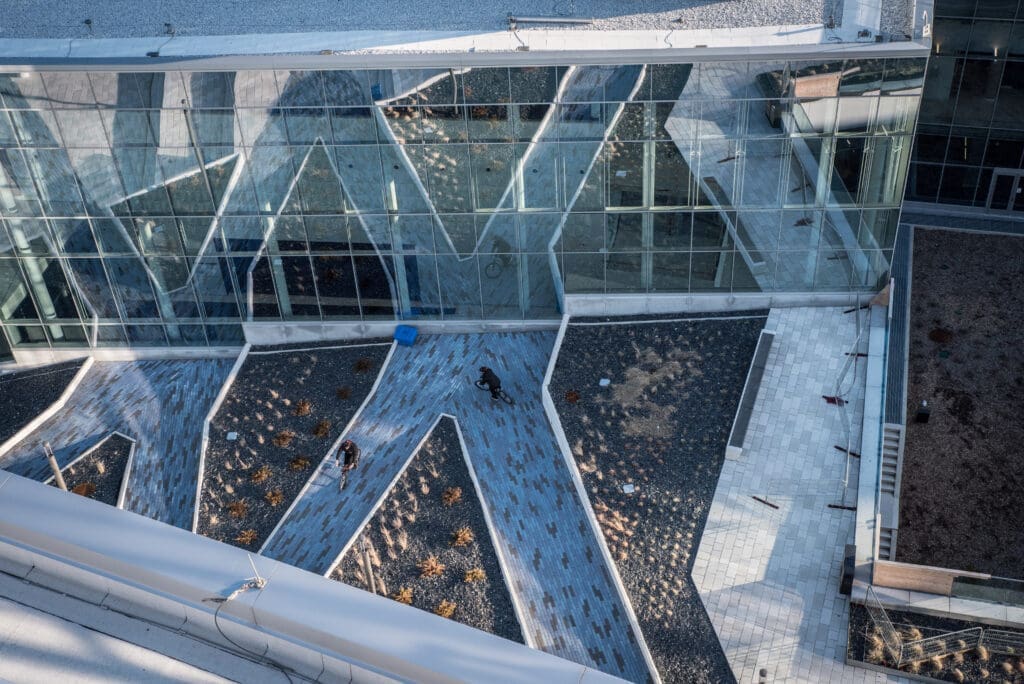 Photo du complexe des sciences du campus MIL de l'UdeM