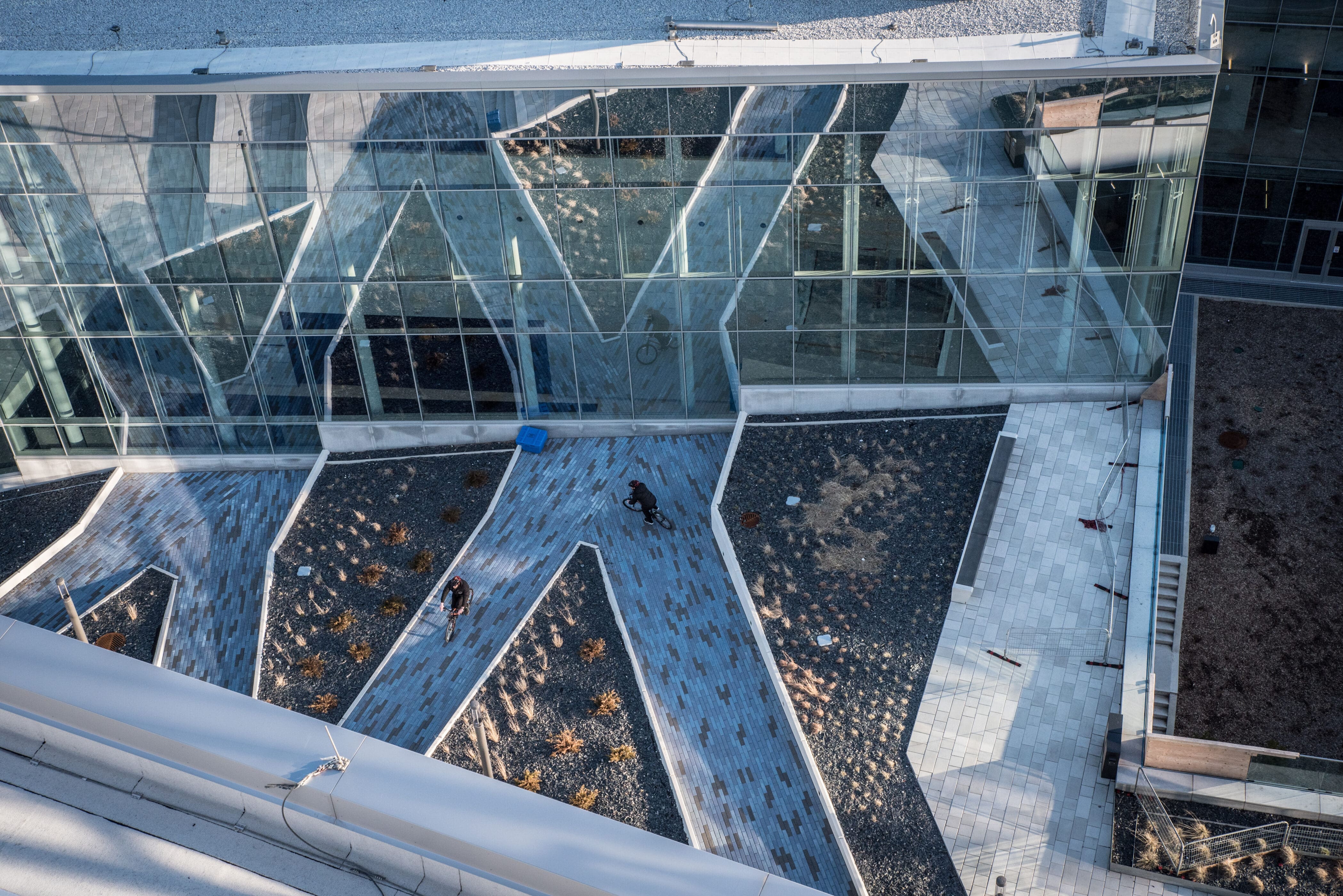 Photo du complexe des sciences du campus MIL de l'UdeM